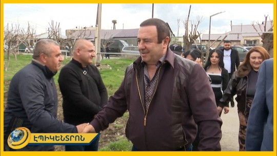 Քարուքանդ մարզադահլիճ ու գյուղապետարան Մուսալեռում. Գ. Ծառուկյանը զրուցել է Արմավիրի բնակիչների հետ