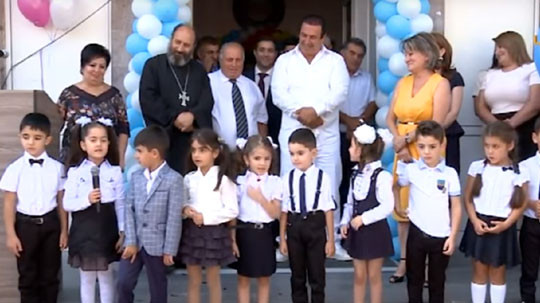 Առինջի &laquo;Կոլյա Ծառուկյանի&raquo; անվան դպրոցի սաներին շնորհավորել է Գ. Ծառուկյանը