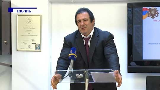Գագիկ Ծառուկյանը հերթական նվերն է արել Լոնդոնի հայ համայնքին