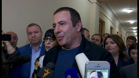 Մենք Նիկոլ Փաշինյանի կողքին ենք լինելու, աջակցելու ենք նրան. Գագիկ Ծառուկյան