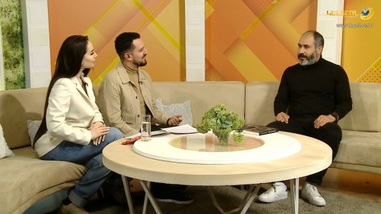 Ասատուր Հակոբյան. ֆրանսիական ավագանուց մինչև հայկական ստենդ-ափ