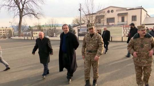 Գ. Ծառուկյանը մեծ թվով մարզագույք և մարզասարքեր է նվիրաբերել Արցախի զորամասերին