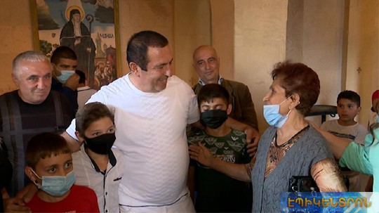 &laquo;Բացի ժողովրդին տուգանելուց, հարկերն ավելացնելուց, ի՞նչ եք արել&raquo;. Ծառուկյանը՝ սահմանապահ Ոսկեվանում